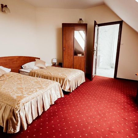 Hotel Groman Sekocin Esterno foto
