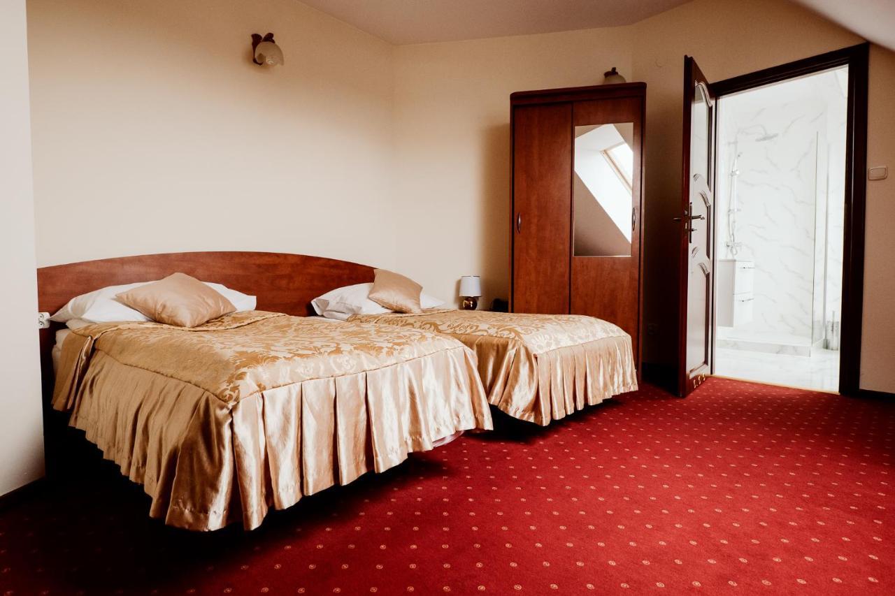 Hotel Groman Sekocin Esterno foto